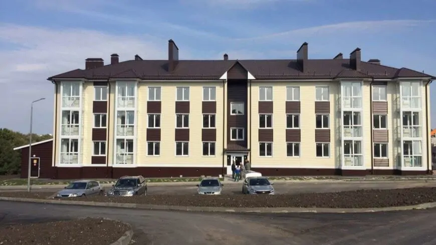 Введен в эксплуатацию многоквартирный дом с. Репное, мкр. “Парус”